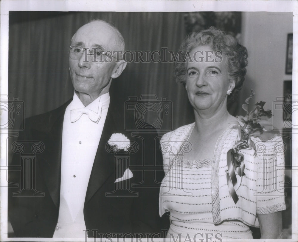 1941 Press Photo Monday Society Strickland President - RRU84351