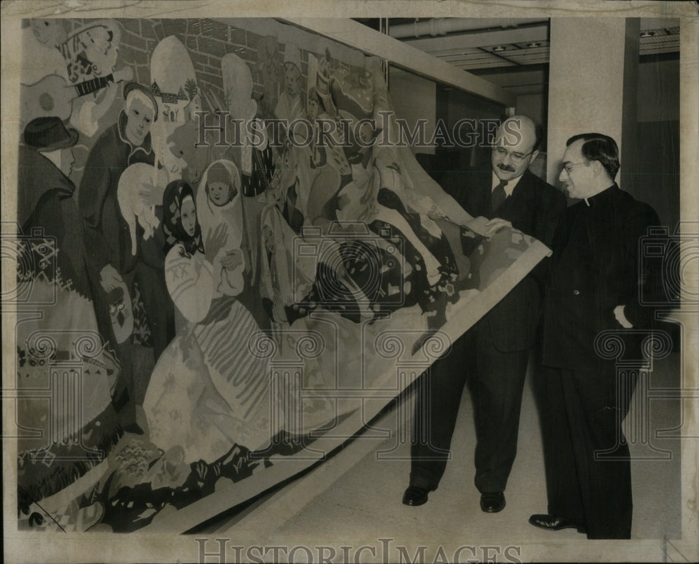 1951 Press Photo Mort Goldsholl French Tapestry Show - RRU99619