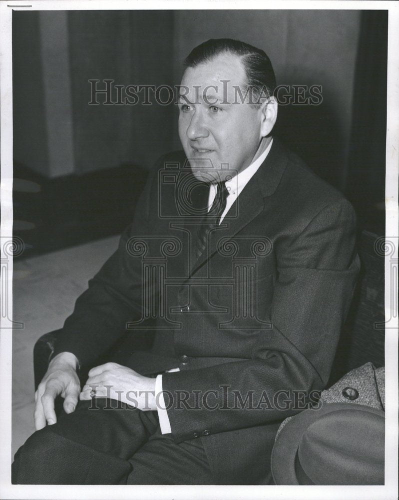 1962 Press Photo EC Augustin Architect Metropolitian Dt - RRV00807- Historic Images