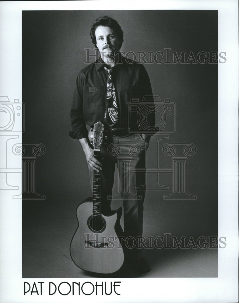 1988 Press Photo Guitarist Pat Gonohue - RRV12031