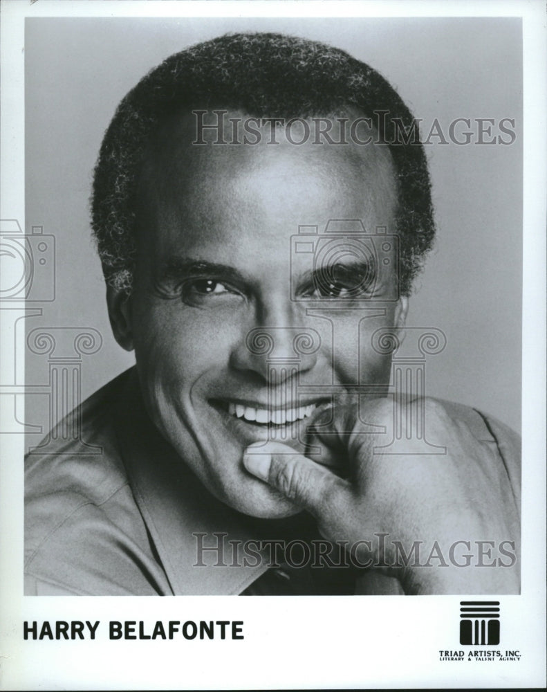 1986 Press Photo Harry Belafonte Singer Songwriter - RRV14961- Historic Images