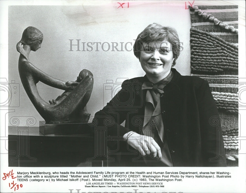 1985 Press Photo Marjory Mechlenburg Adolescent Family - RRV19733- Historic Images