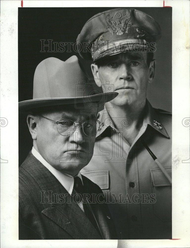 1975 Press Photo E.G. Marshall Actor Henry Fonda - RRV22013