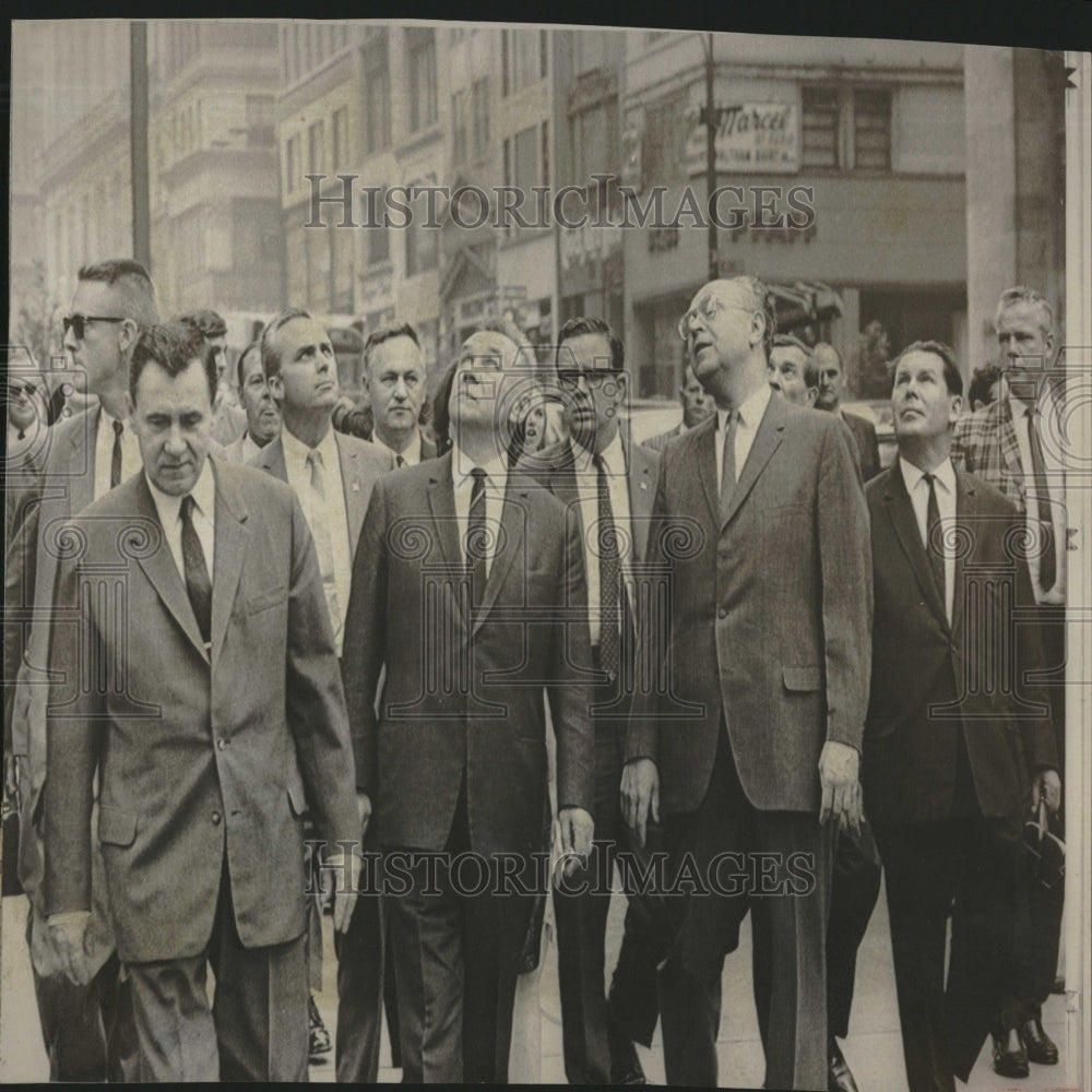 1967 Press Photo Alexei Kosygin Manhattan Tour - RRV27343- Historic Images