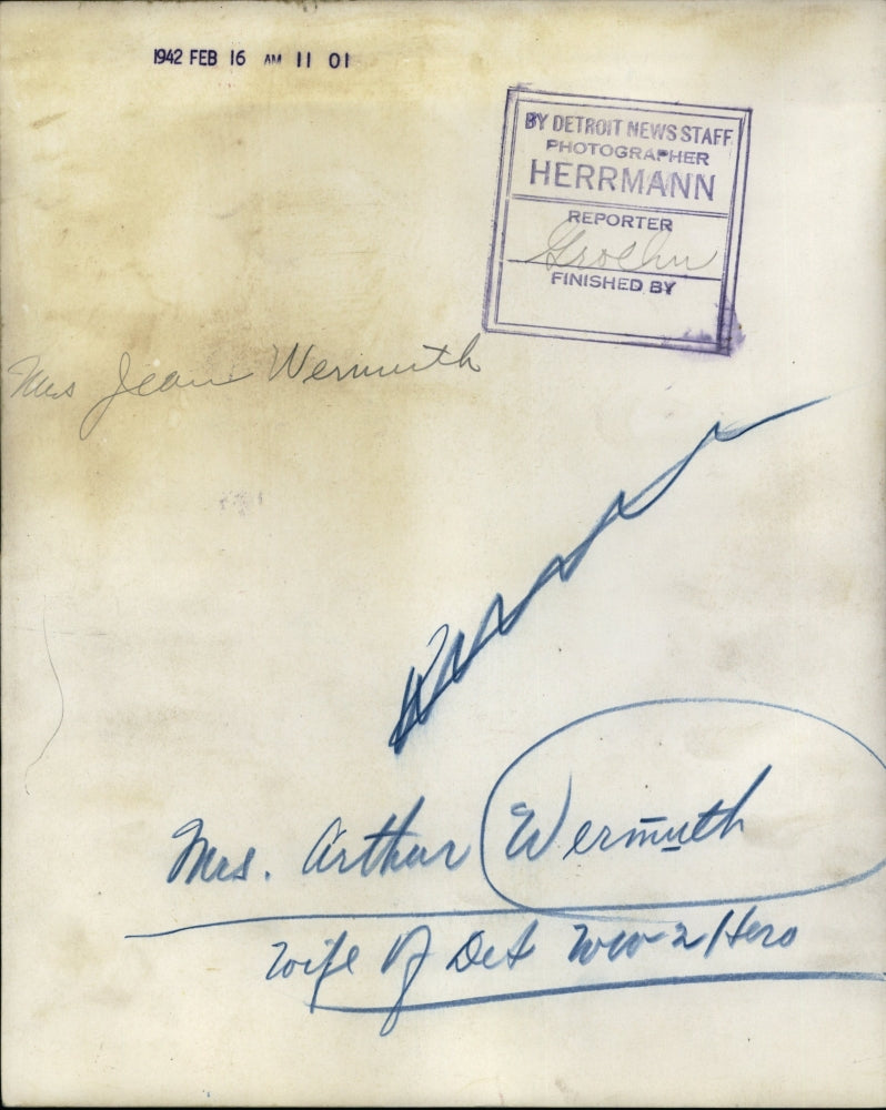 1942 Press Photo Arthur Wermuth wife Detroit WW2 Hero - RRV35661