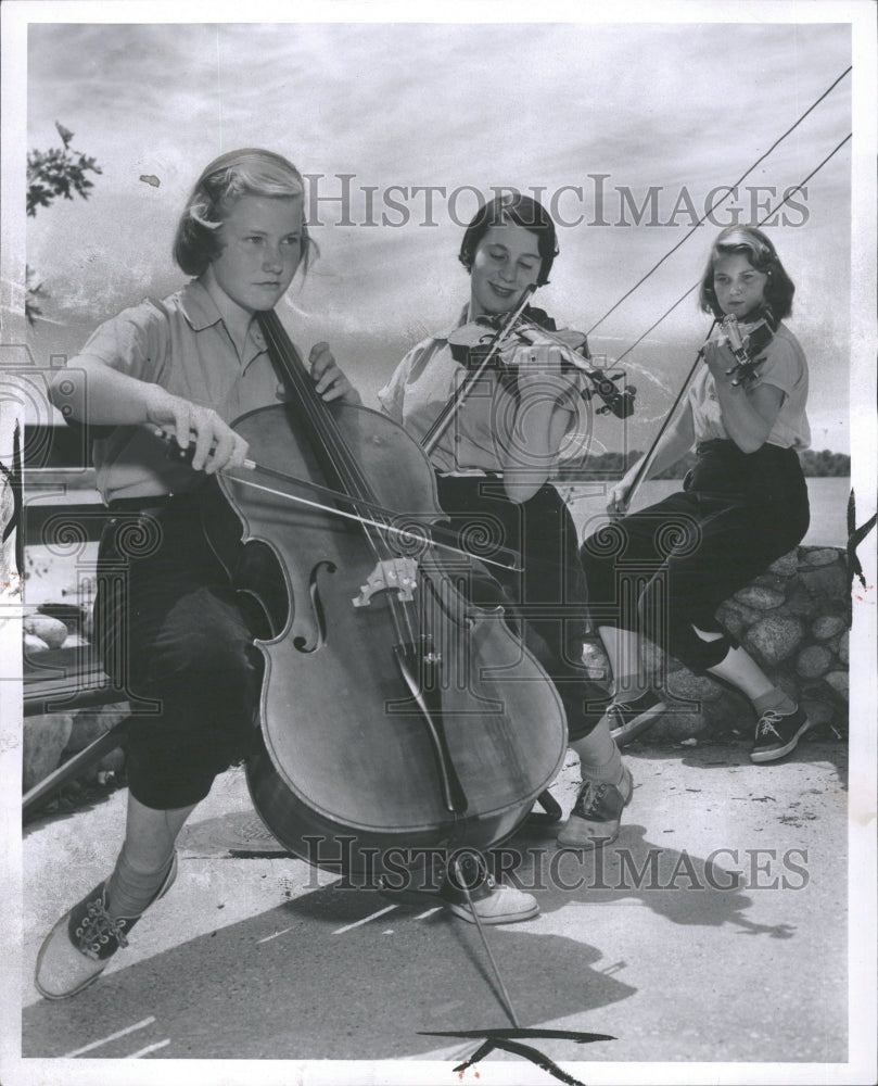 1954 Press Photo Intermediate orchestra members - RRV36085- Historic Images