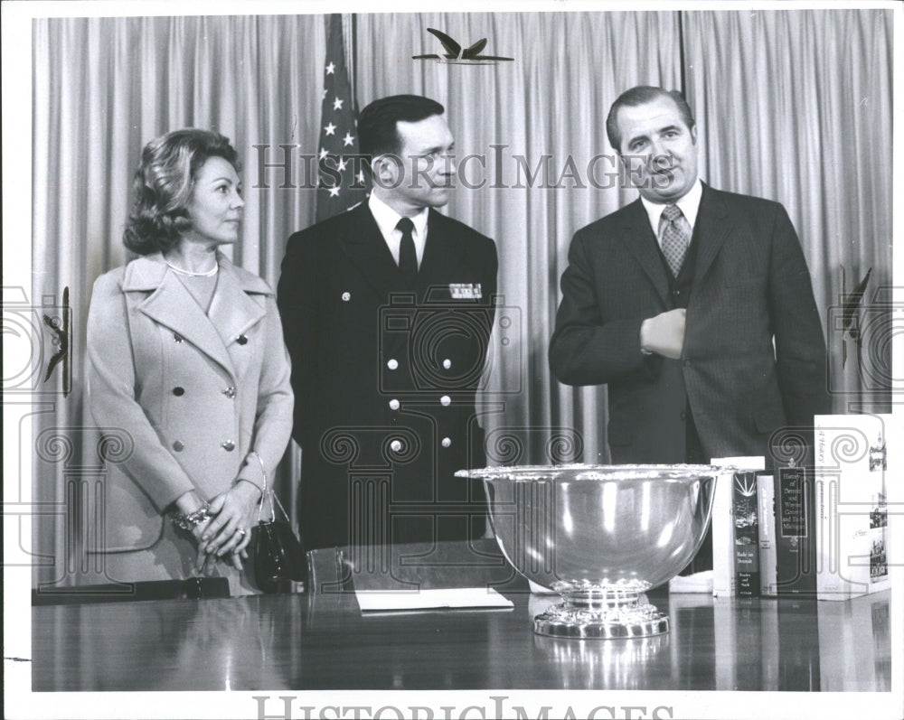 1970 Press Photo Capt &amp; Mrs. Robert McClinton, Detroit - RRV37033- Historic Images