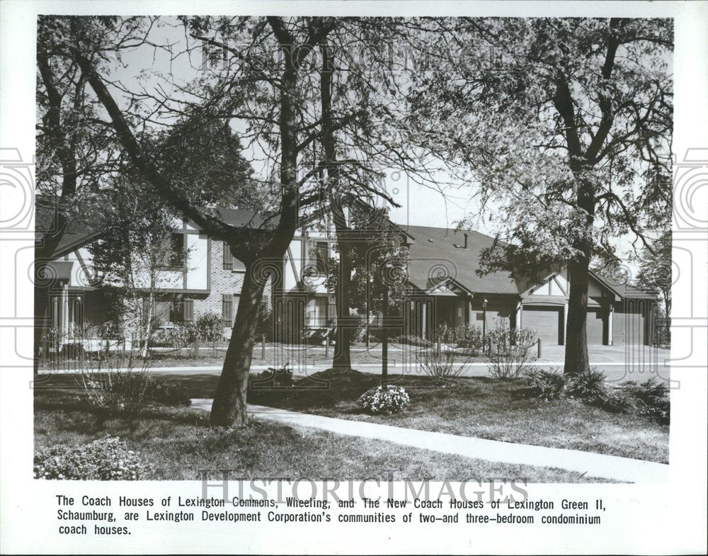 1981 Press Photo Coach Houses Lexington Commons owner - RRV41773- Historic Images