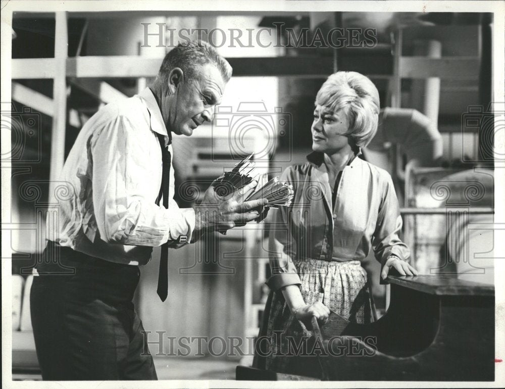 1963 Press Photo Glynis Johns South African Actress - RRV49239- Historic Images