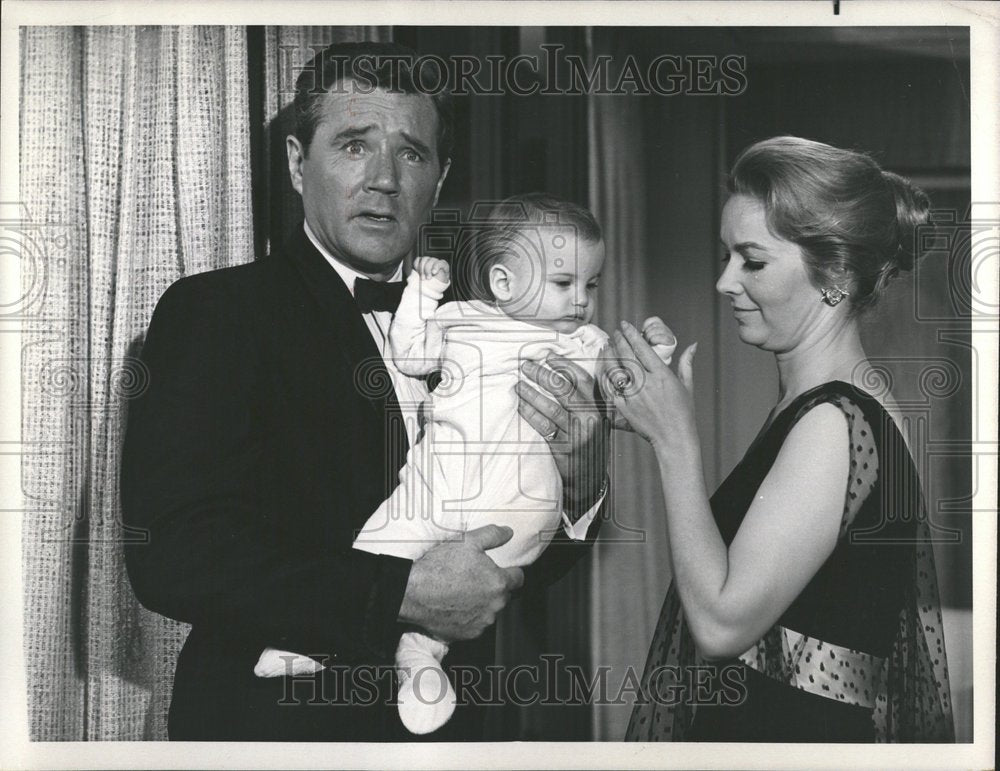 1972 Press Photo Howard Duff Actor Film TV Radio Stage - RRV50683- Historic Images