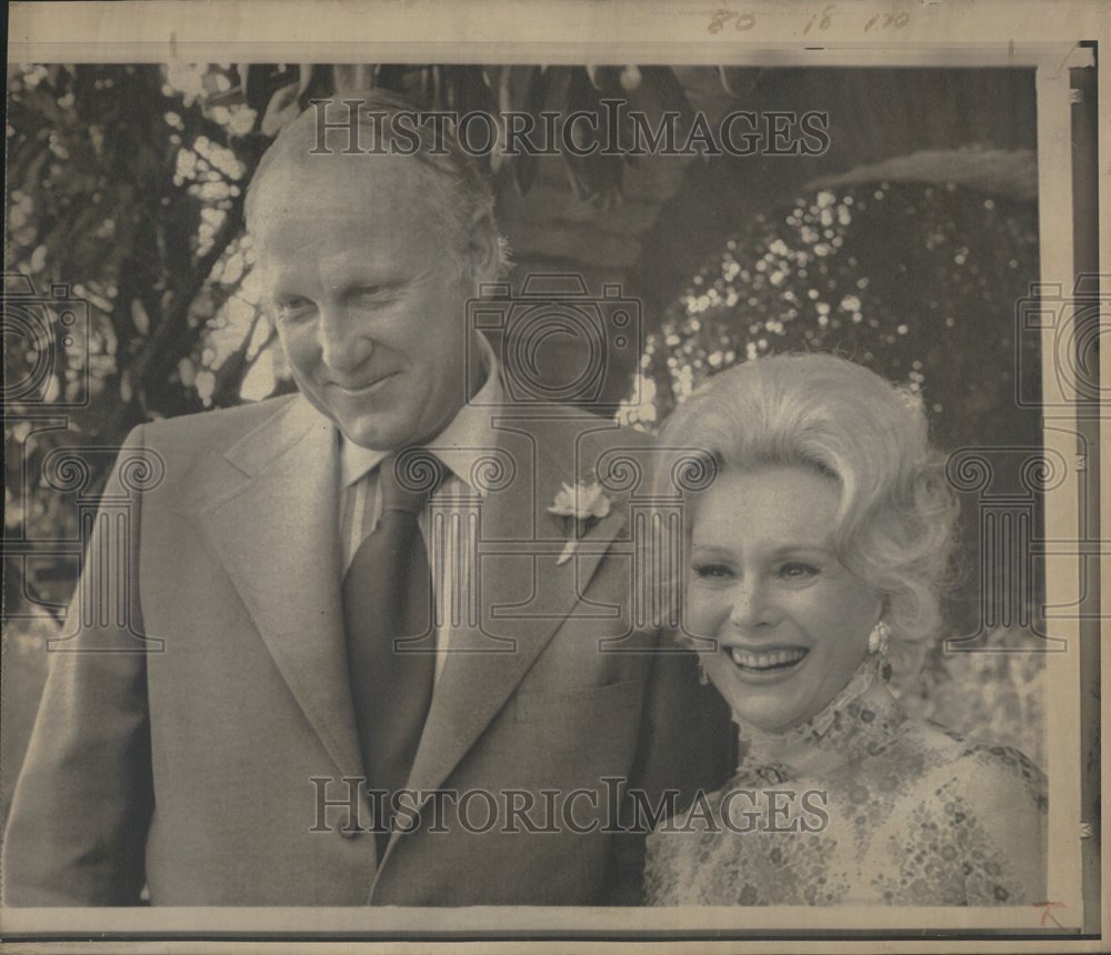 1973 Press Photo Eva Gabor Husband Frank Jameson Chapel - RRV52967