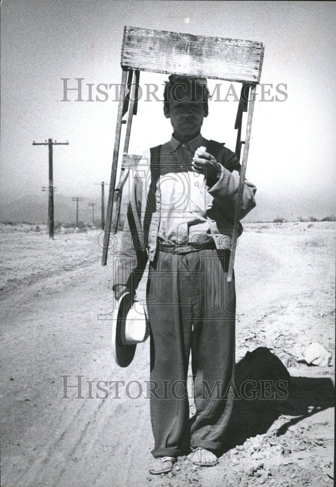 1957 Press Photo Northwestern Mexico desert table man - RRV55269- Historic Images