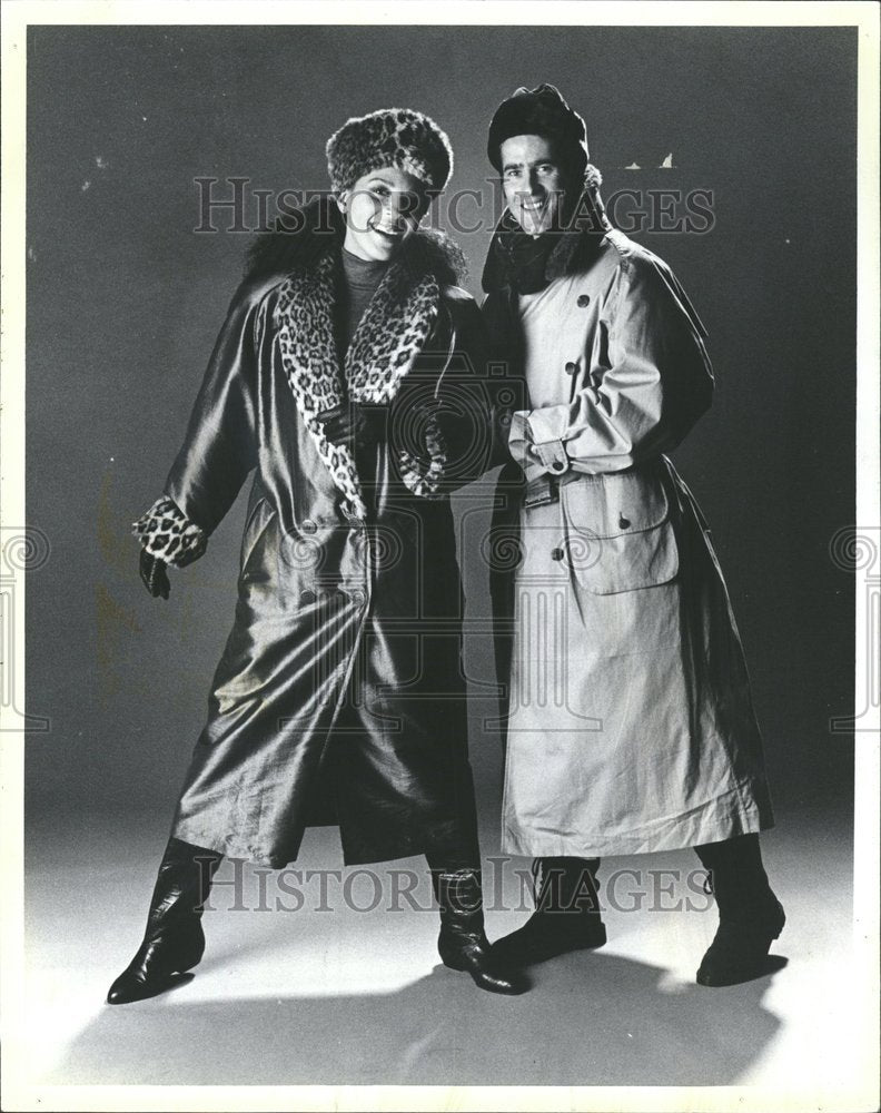 1987 Press Photo Couple Model Fashion Winter Coats - RRV57061- Historic Images