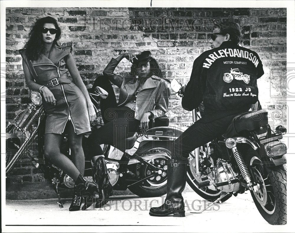 1989 Press Photo Biker Scarlet leather dres North beach - RRV59639- Historic Images