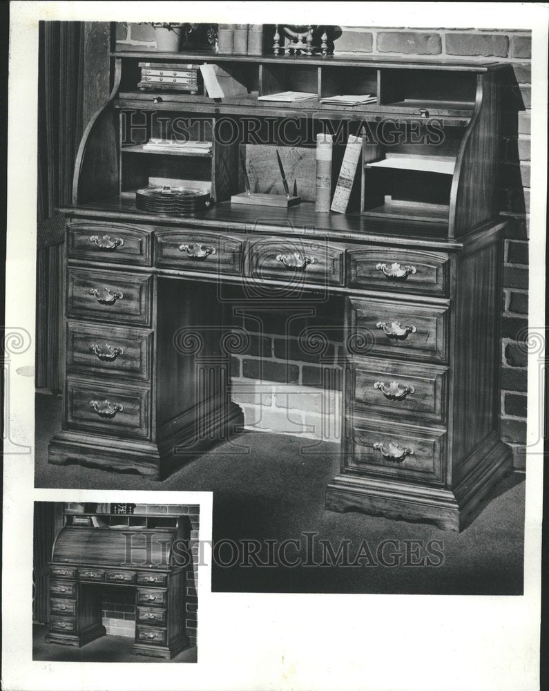 1973 Press Photo American Rolltop Desk Furniture - RRV64145- Historic Images