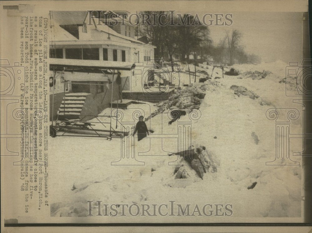 1968 Press Photo Port Huron Michigan Threaten homer ice - RRV67509- Historic Images