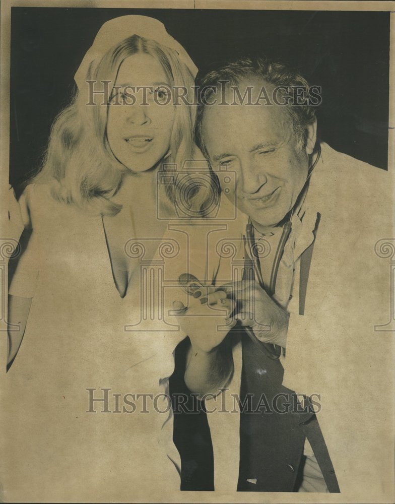 1975 Press Photo Sunshine Boys Mary Lynn Kolas Harold - RRV68759- Historic Images