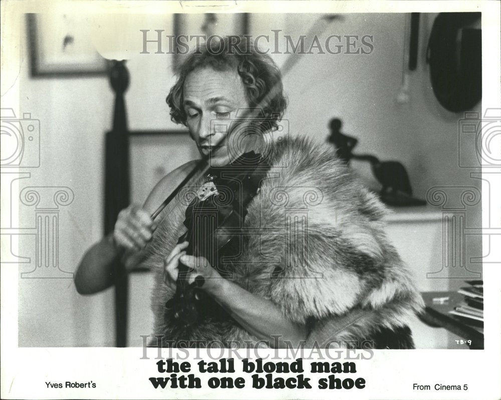 1974 Press Photo French Actor Pierre Richard Tall Blond - RRV72293- Historic Images