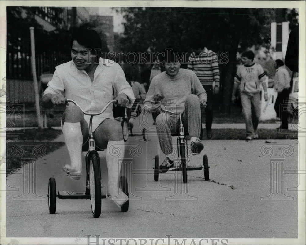 1982 Press Photo Illinois Institute Technology Tricycle - RRW91271- Historic Images