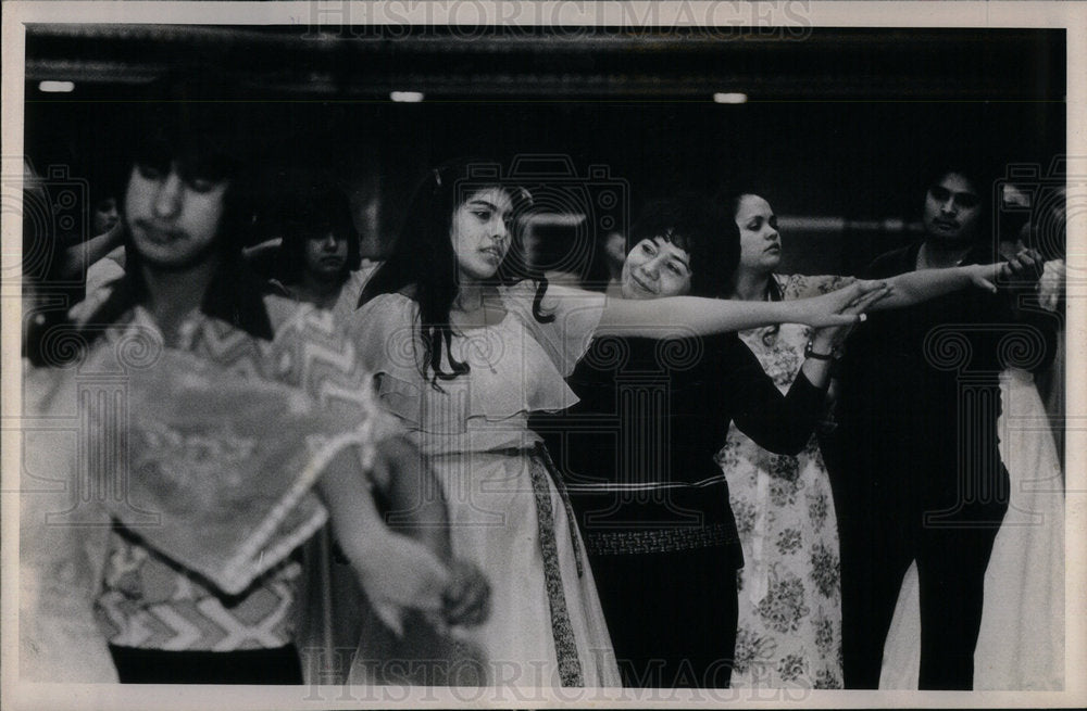 1981 Press Photo Debutante Maria Consuelo Kimenez Toma - RRX01535- Historic Images