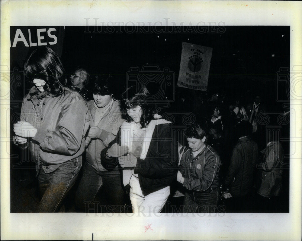 1984 Press Photo Youth Liturgy Catholic Peace March - RRX01683- Historic Images