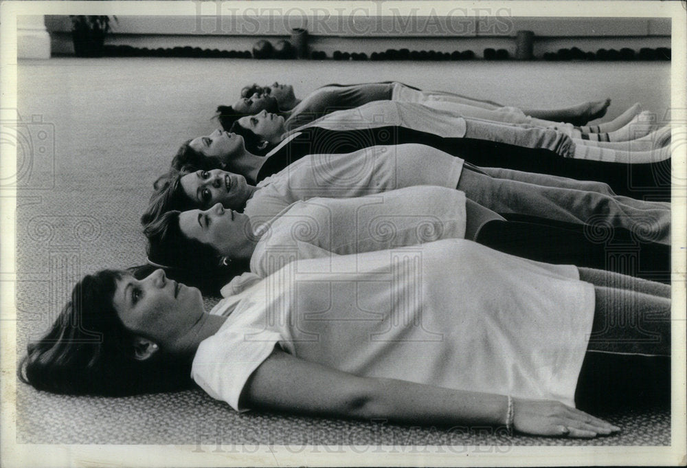 1982 Press Photo Pergnant Women Excercise - RRX01779- Historic Images