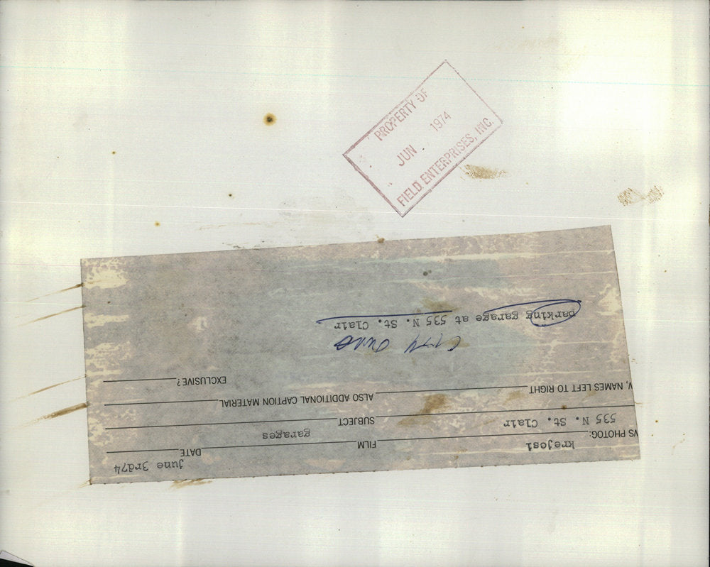 1974 Press Photo Exterior View Parking Garage Chicago - RRX02559