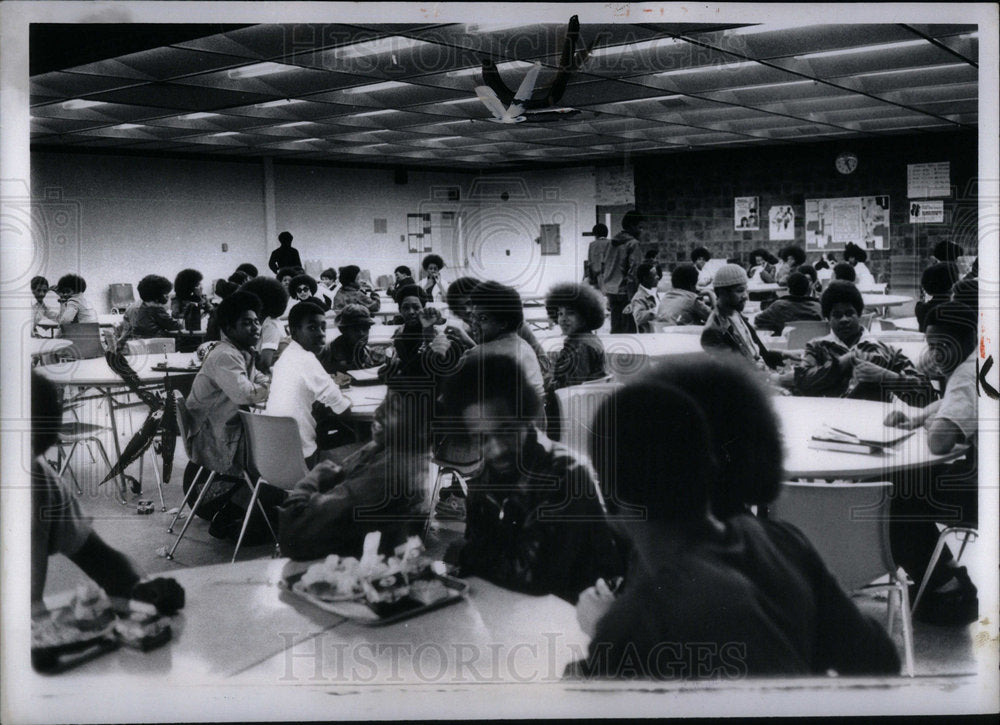 1973 Press Photo Detroit Cooley High School Dining Hall - RRX03231- Historic Images