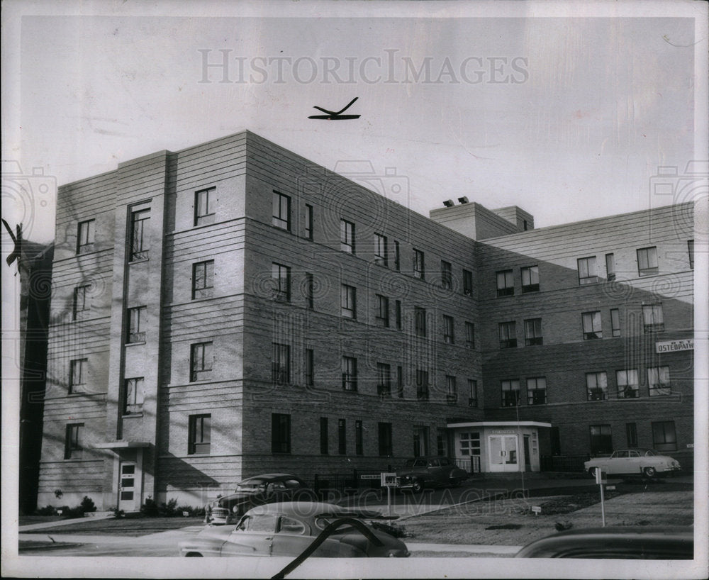 1952 Press Photo Osteopathic Outpatient facility - RRX04045- Historic Images