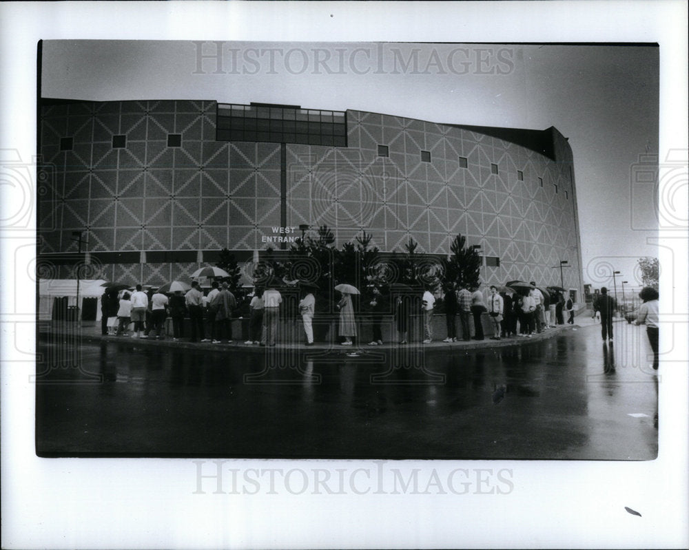 1989 Press Photo Detroit Pistons Fans - RRX04501- Historic Images