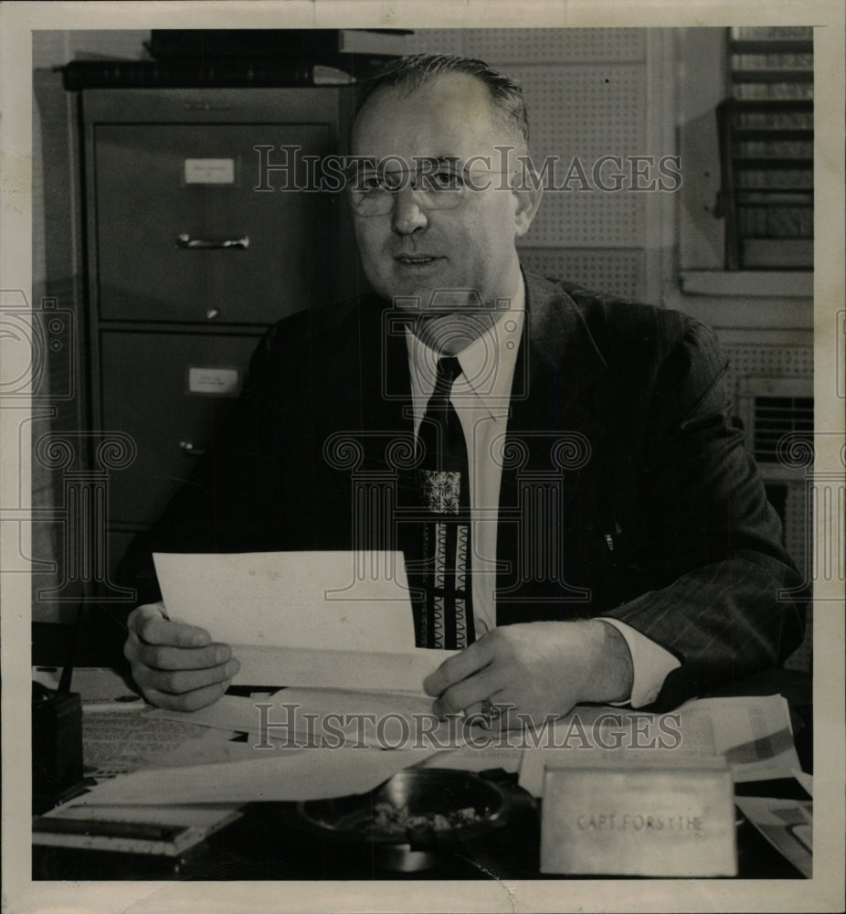 1949 Press Photo Capt. Herbert Forsyth, Denver- RSA00399- Historic Images