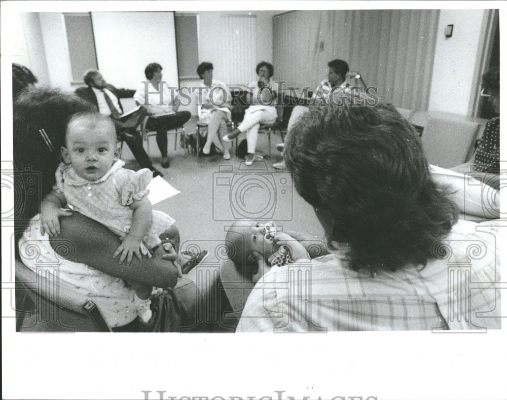 1991 Press Photo Jennifer Jeffery Hughes Mease Hospital- Historic Images