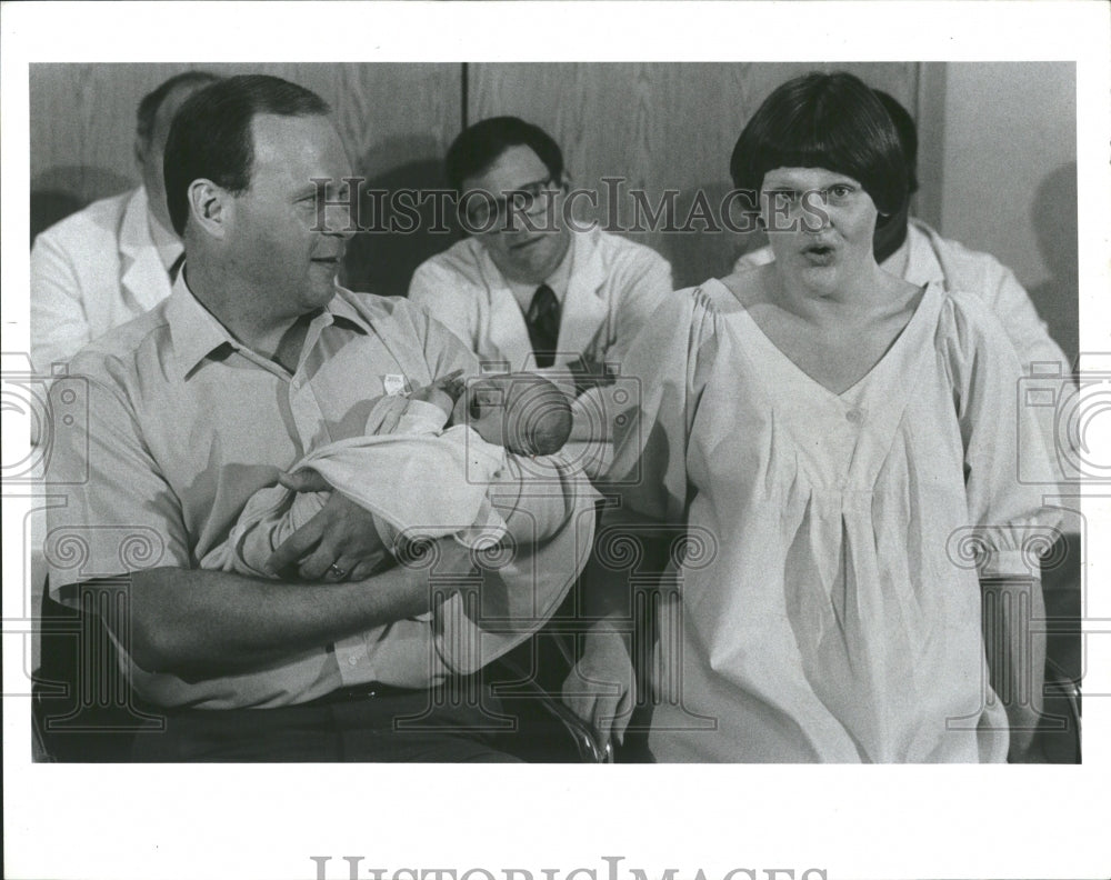 1986 Press Photo Test-Tube Baby: Matthew Schroeder and - Historic Images