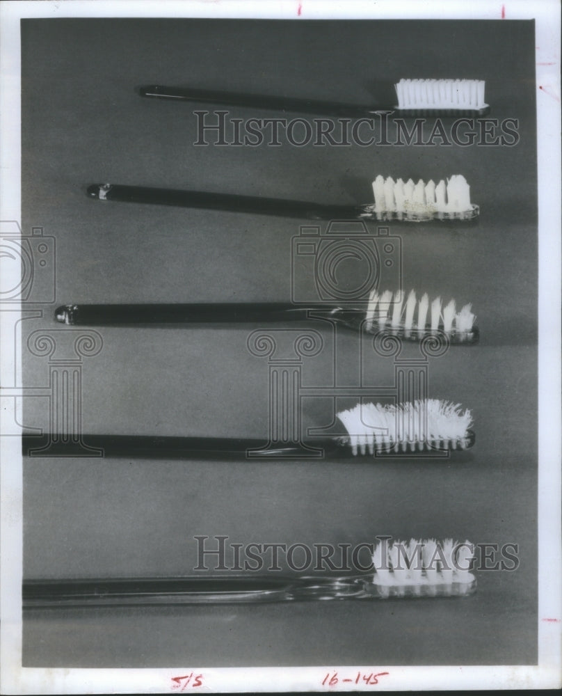 Press Photo Tooth Brushes Bresils Five Picture Rough Sm- RSA07425- Historic Images