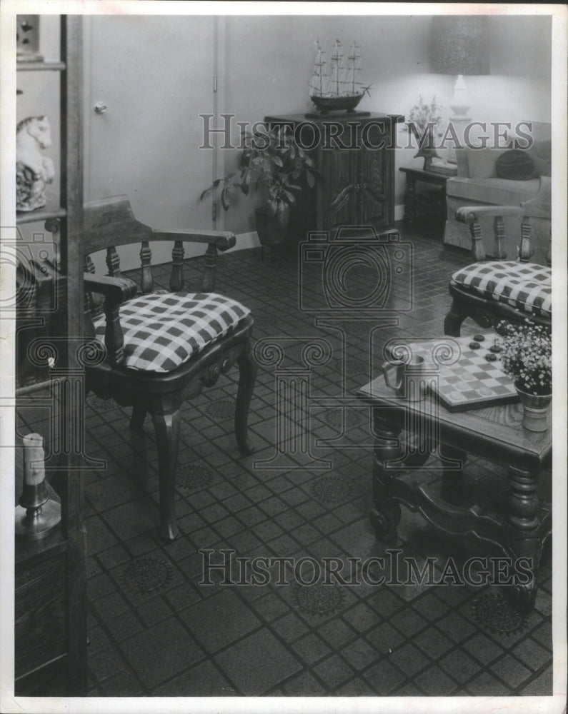 1970 Press Photo Armstrong Vinyl Tile Flooring- RSA07599- Historic Images