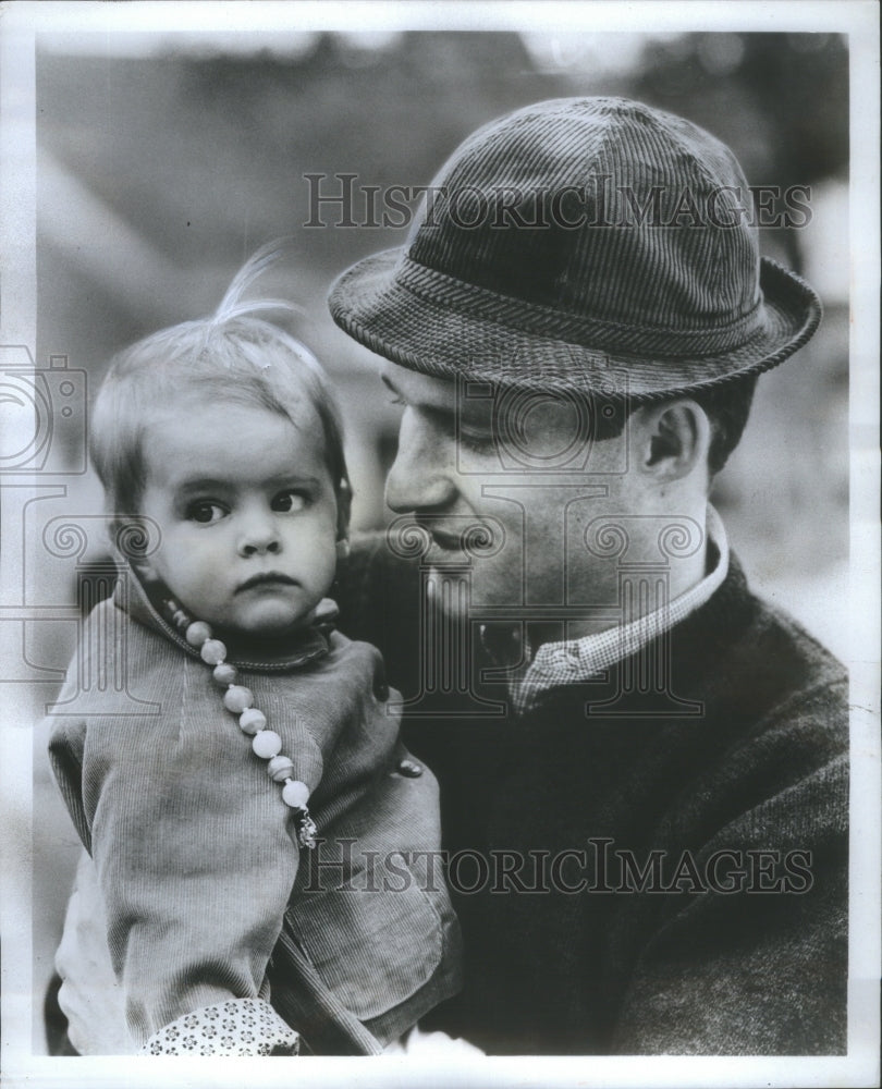 1965 Press Photo Gunnysack hat soft corduroy brim casua- RSA07645- Historic Images