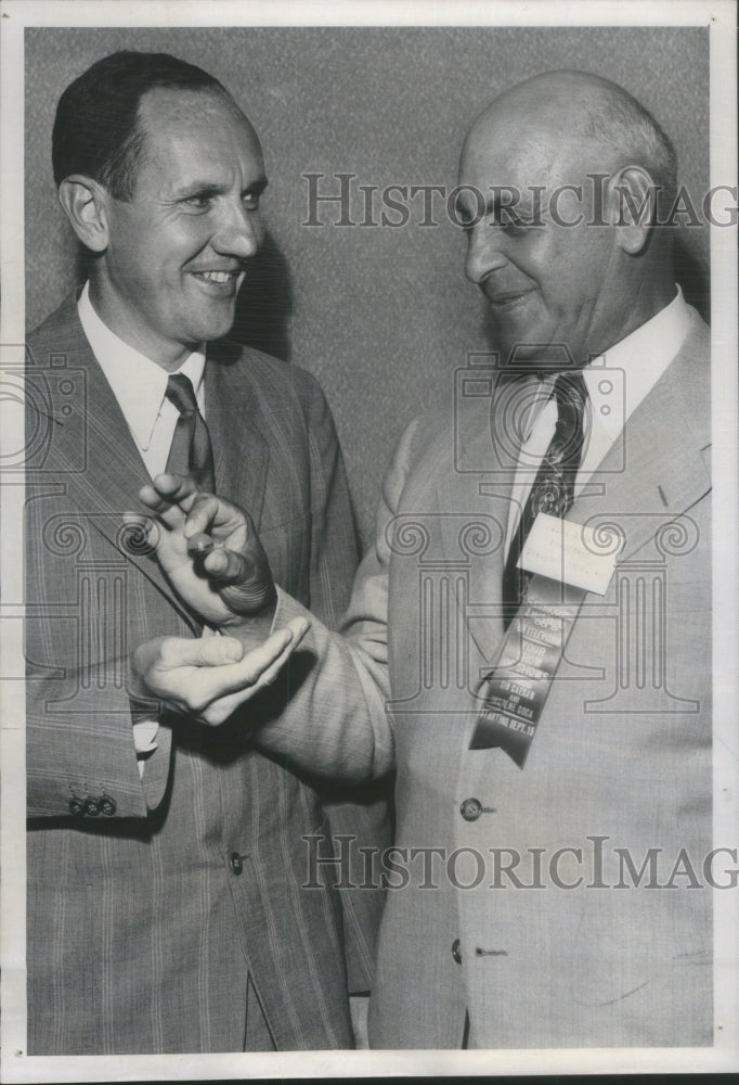 1953 Press Photo Jesse Shwayder Brothers Manufacturing- Historic Images