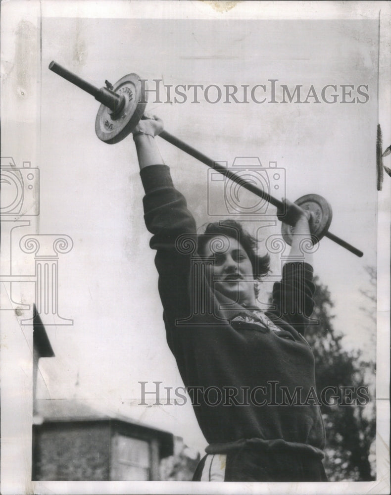 1953 Press Photo British Wren F McKay Women Military En- RSA15479- Historic Images