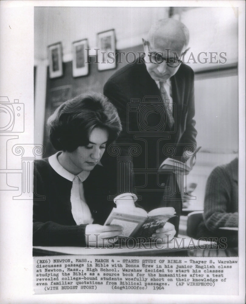1964 Press Photo Thayer Warshaw Donna Crew Bible Englis- RSA16549- Historic Images