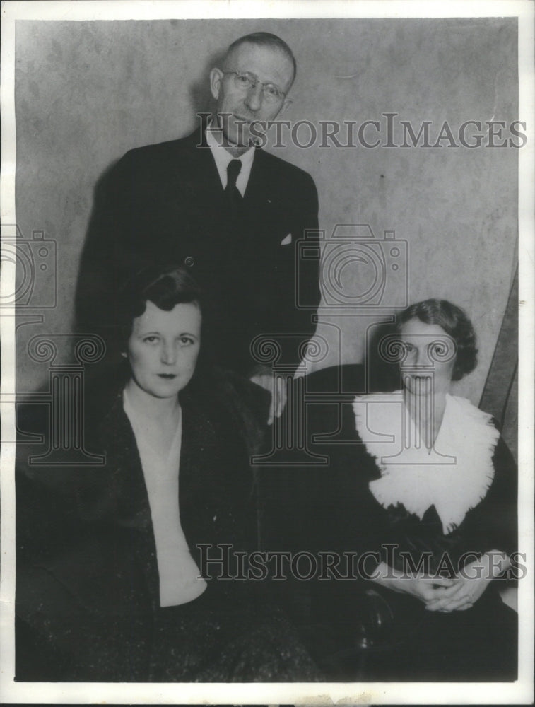 1935 Press Photo Major Charles A. Shepard and Family Ma- RSA17043- Historic Images