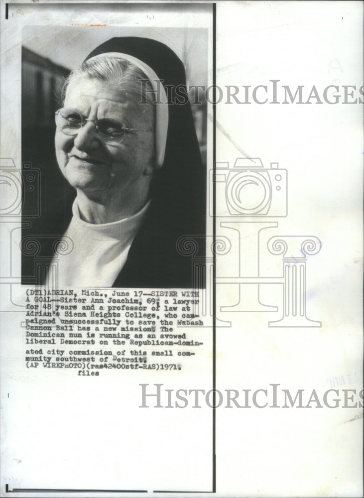 1971 Press Photo Sister Ann Joachim, Lawyer- Historic Images