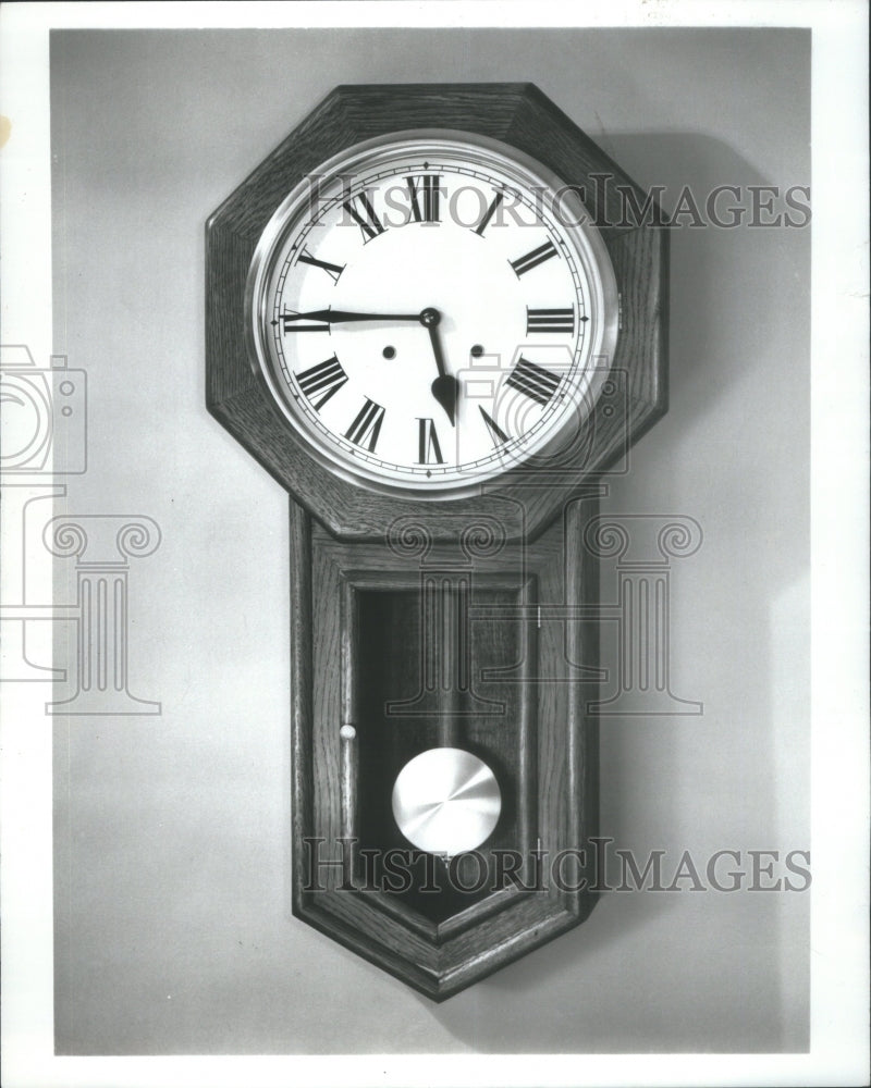 1979 Press Photo Clock- Historic Images