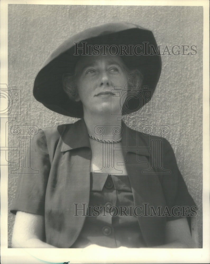 1949 Press Photo Betty Finnin Women Day- RSA22109- Historic Images