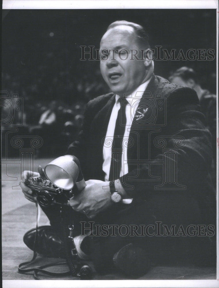 1963 Press Photo Bill Johnson Denver Post Basketball Co- RSA22355- Historic Images