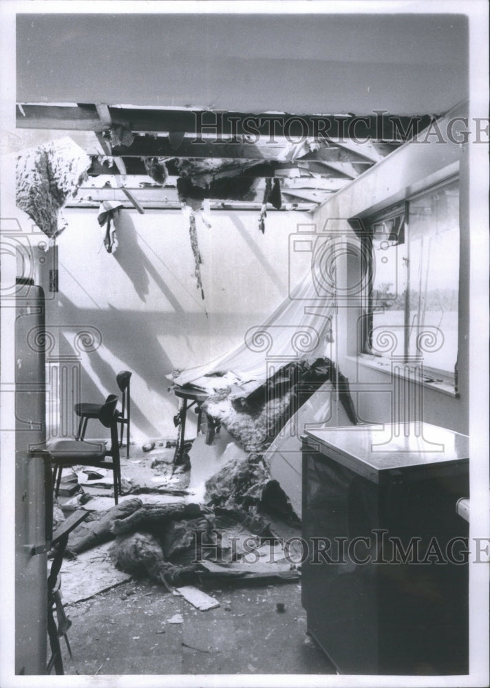 1969 Press Photo The Kapsa Home Damaged In A Storm- RSA22839- Historic Images