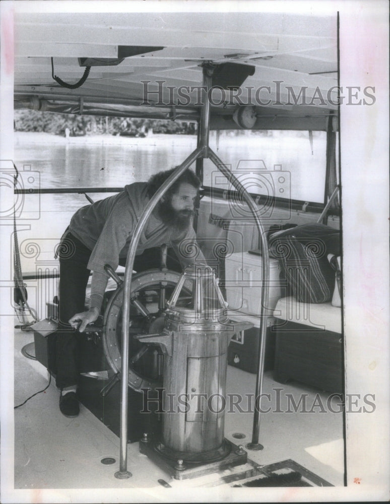 1981 Press Photo The 75-foot Tong now owned by Kathy Le- Historic Images