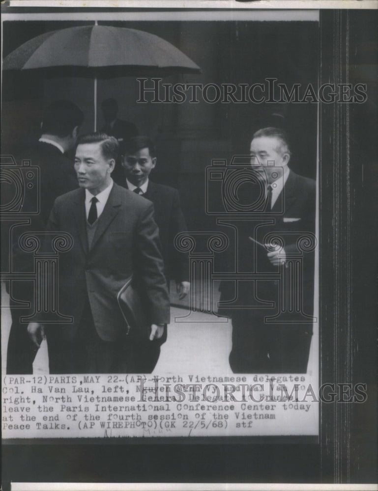 1968 Press Photo North Vietnamese Delegates Paris Confe- RSA28305- Historic Images