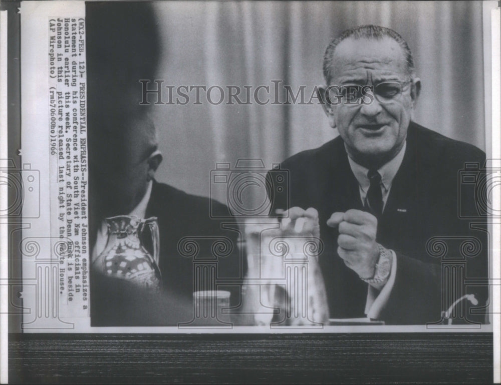 1966 Press Photo President Johnson Conference Vietnam- RSA29547- Historic Images