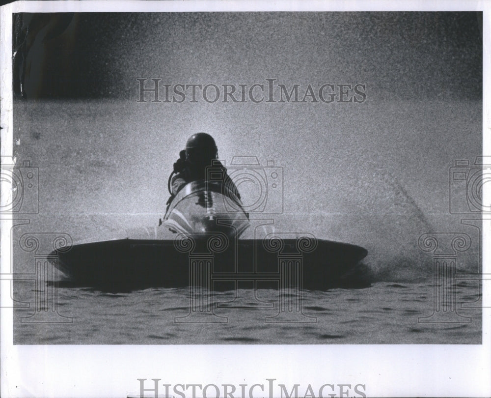 1982 Press Photo Boats Racing South land Regatta - Historic Images