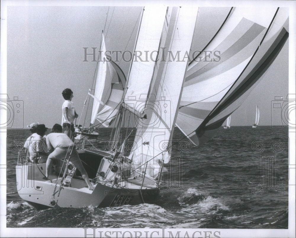 1982 Press Photo 26-foot Yacht Fever Suncoast Raceweek - Historic Images